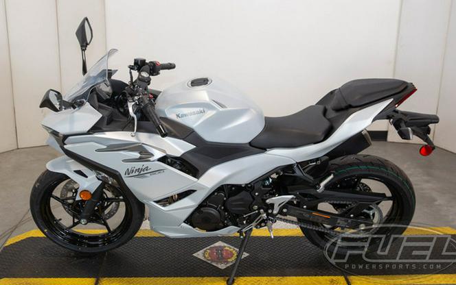 2025 Kawasaki Ninja 500