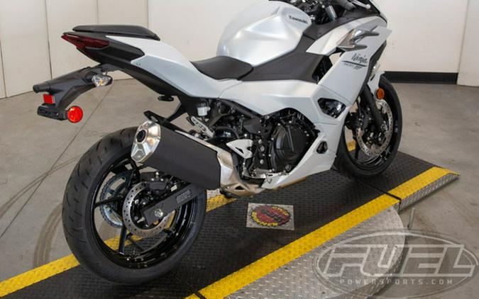 2025 Kawasaki Ninja 500