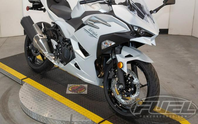 2025 Kawasaki Ninja 500