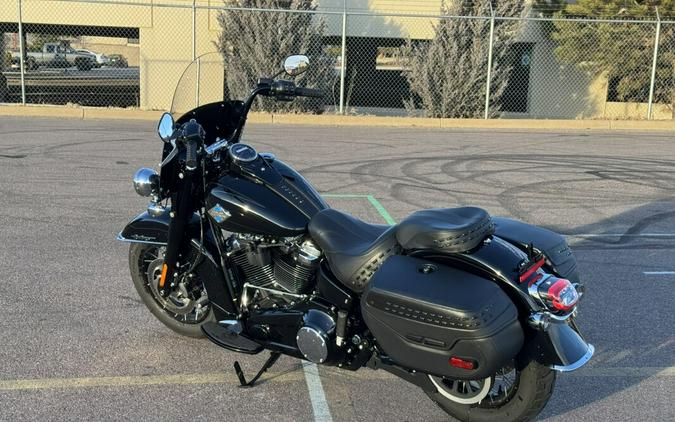 2025 Harley-Davidson® Heritage Classic