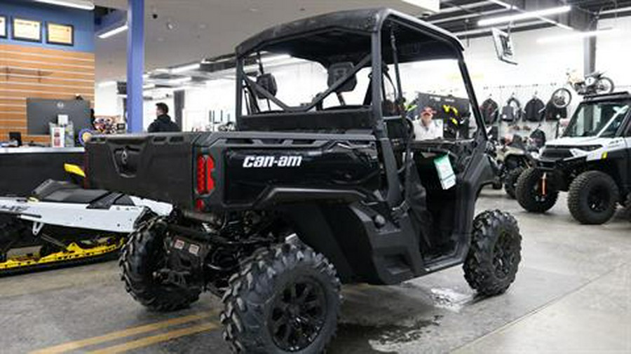 2024 Can-Am Defender XT HD10