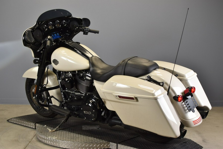 2022 Harley-Davidson Street Glide Special