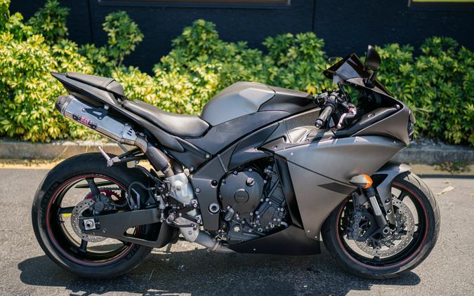 2013 Yamaha YZF-R1