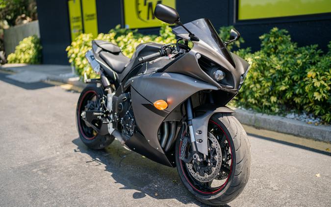 2013 Yamaha YZF-R1