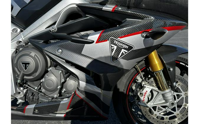 2021 Triumph DAYTONA MOTO2 765