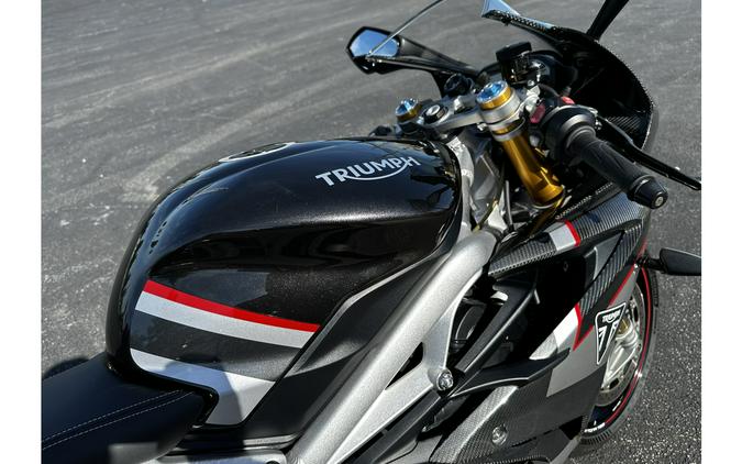 2021 Triumph DAYTONA MOTO2 765