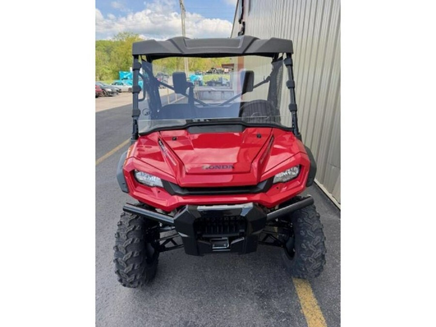 2025 Honda Pioneer 1000 Deluxe