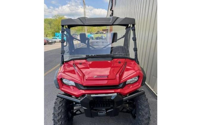 2025 Honda Pioneer 1000 Deluxe