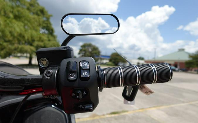 2022 Indian Motorcycle Challenger