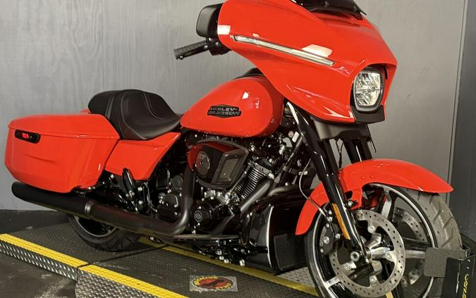 2026 Harley-Davidson® Street Glide® FLHX BLOOD ORANGE