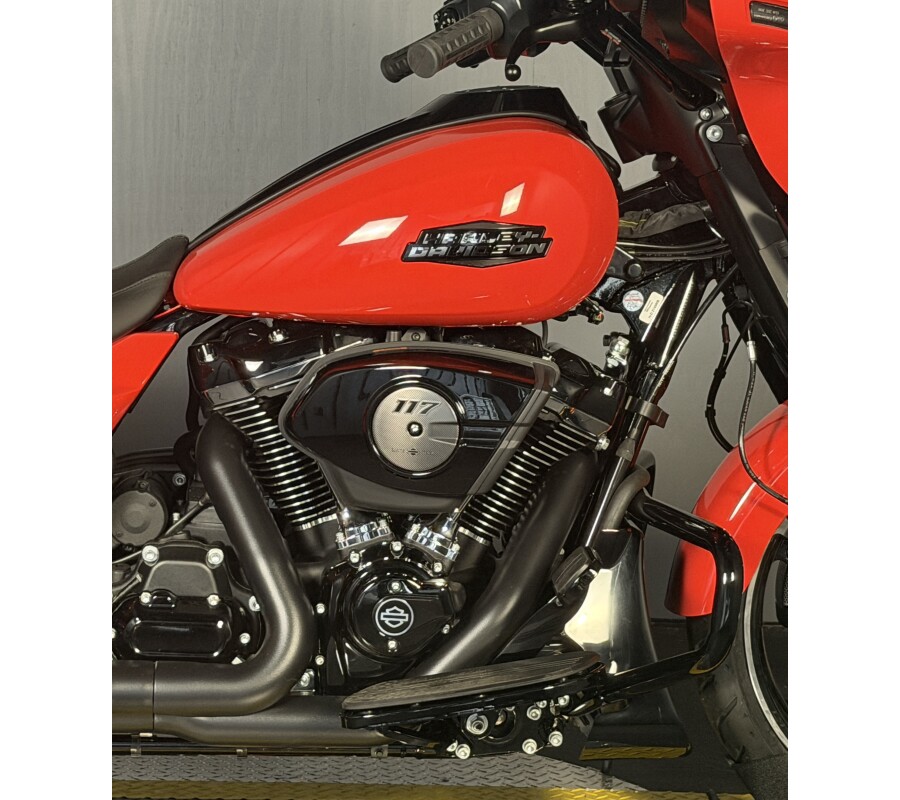 2026 Harley-Davidson® Street Glide® FLHX BLOOD ORANGE
