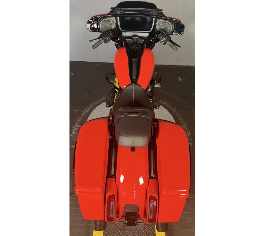 2026 Harley-Davidson® Street Glide® FLHX BLOOD ORANGE