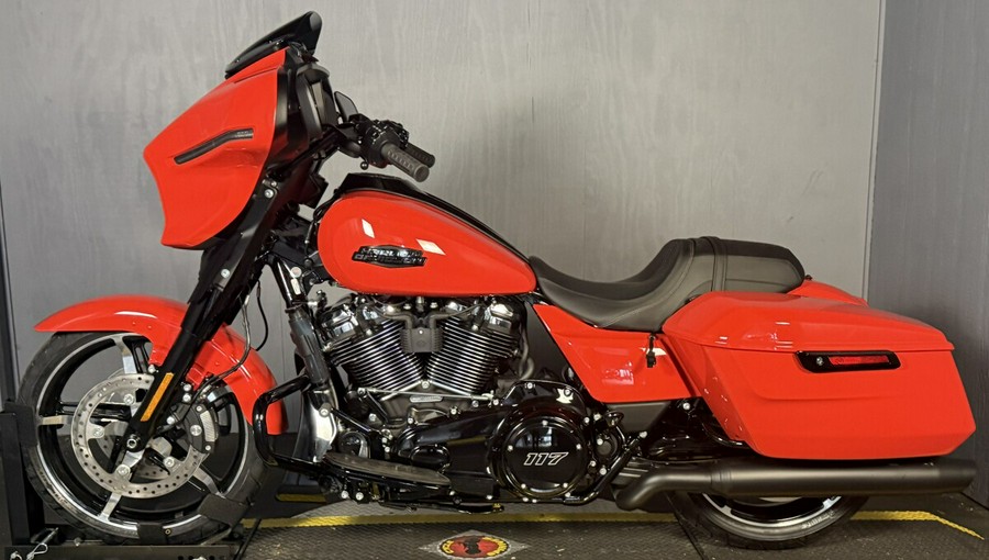 2026 Harley-Davidson® Street Glide® FLHX BLOOD ORANGE