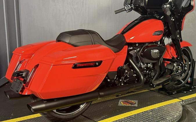 2026 Harley-Davidson® Street Glide® FLHX BLOOD ORANGE