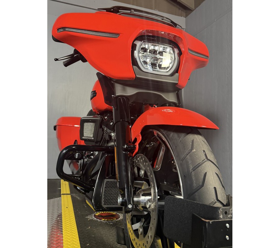 2026 Harley-Davidson® Street Glide® FLHX BLOOD ORANGE