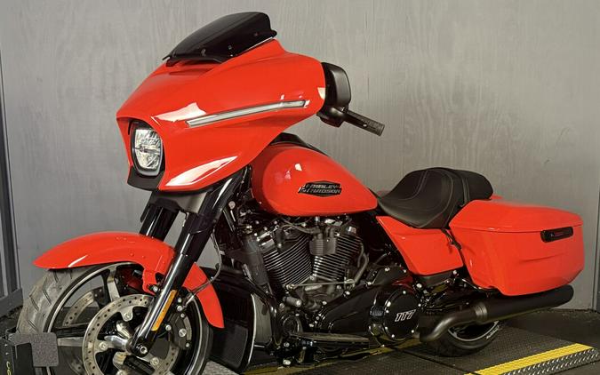 2026 Harley-Davidson® Street Glide® FLHX BLOOD ORANGE