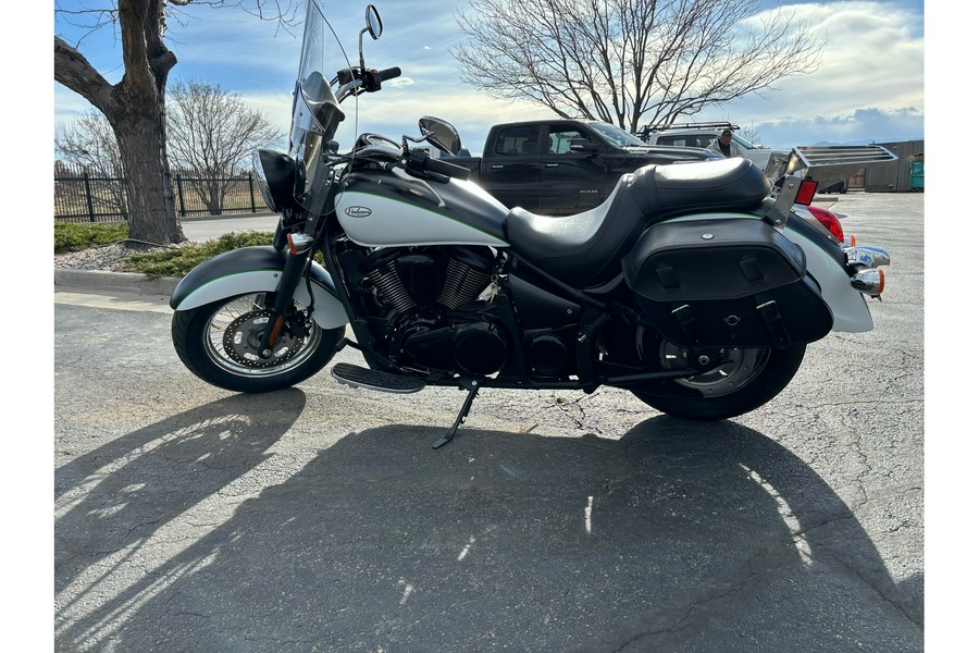 2015 Kawasaki Vulcan® 900 Classic