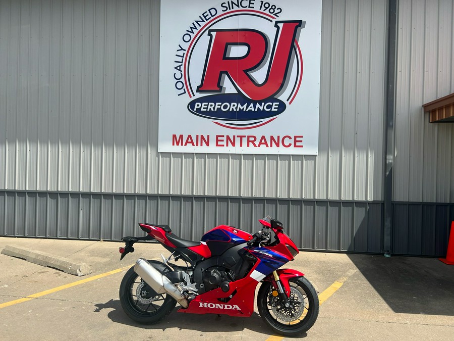 2024 Honda CBR1000RR