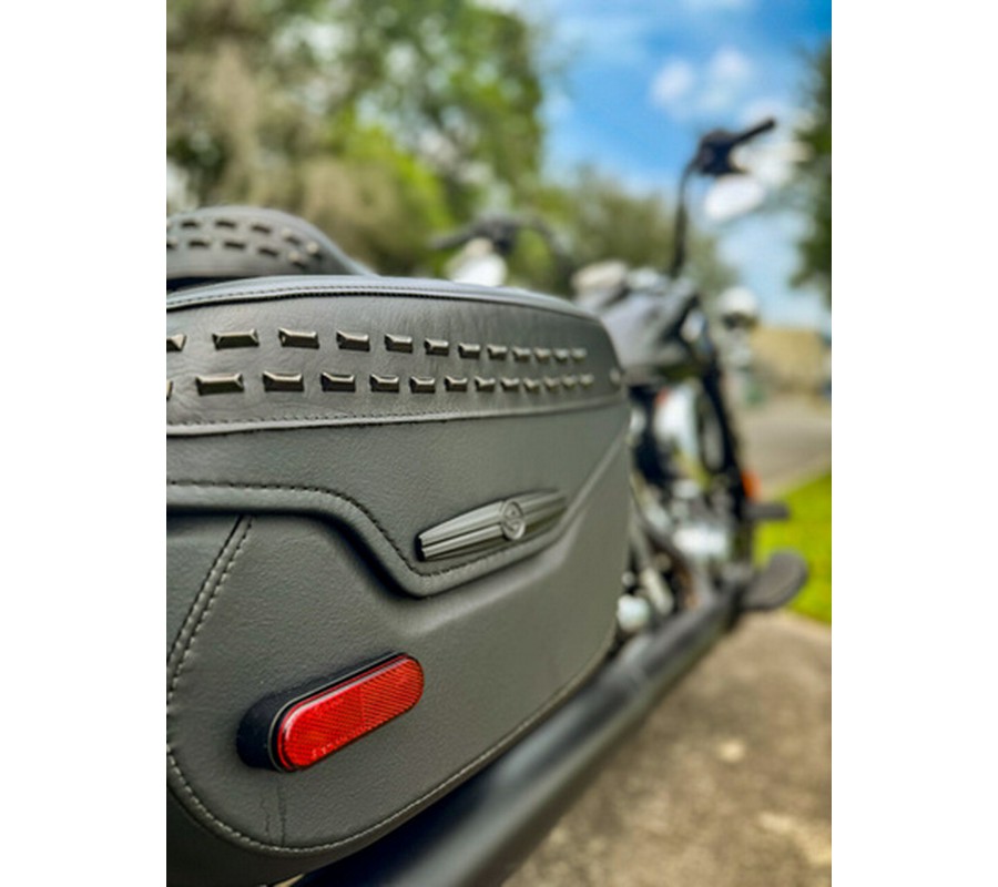 2025 Harley-Davidson Softail FLHC - Heritage Classic