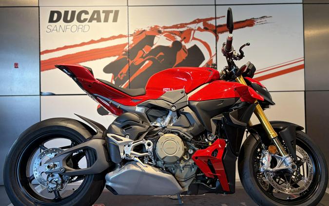 2026 Ducati STREETFIGHTER V4S