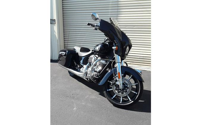 2019 Indian Motorcycle CHIEFTAIN LIMITED, THUNDER BLACK PEARL, CAL