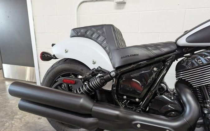 2025 Indian Sport Chief Ghost White Metallic Smoke
