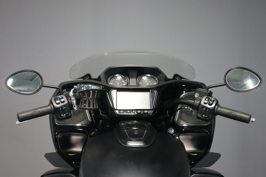 2021 Indian Motorcycle Indian Challenger Dark Horse