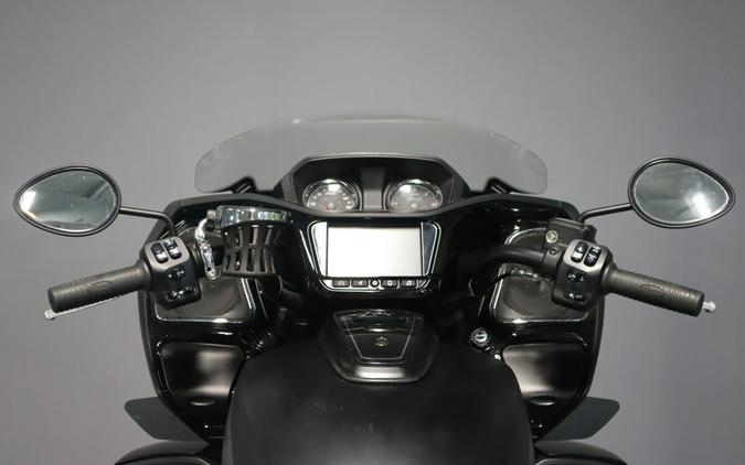 2021 Indian Motorcycle Indian Challenger Dark Horse