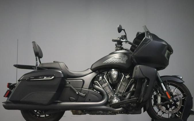 2021 Indian Motorcycle Indian Challenger Dark Horse