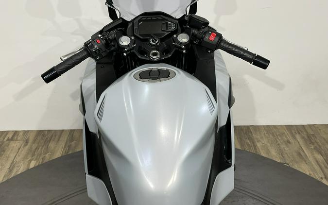 2025 Kawasaki Ninja® 500