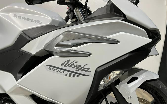 2025 Kawasaki Ninja® 500