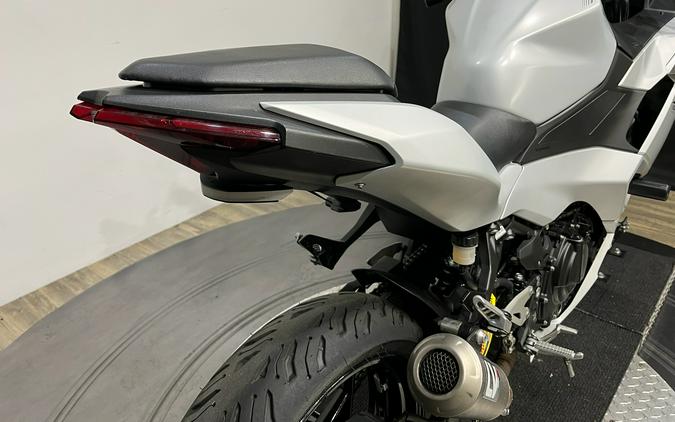 2025 Kawasaki Ninja® 500