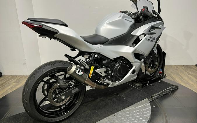 2025 Kawasaki Ninja® 500