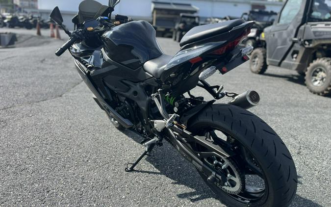2026 Kawasaki NINJA ZX400RR