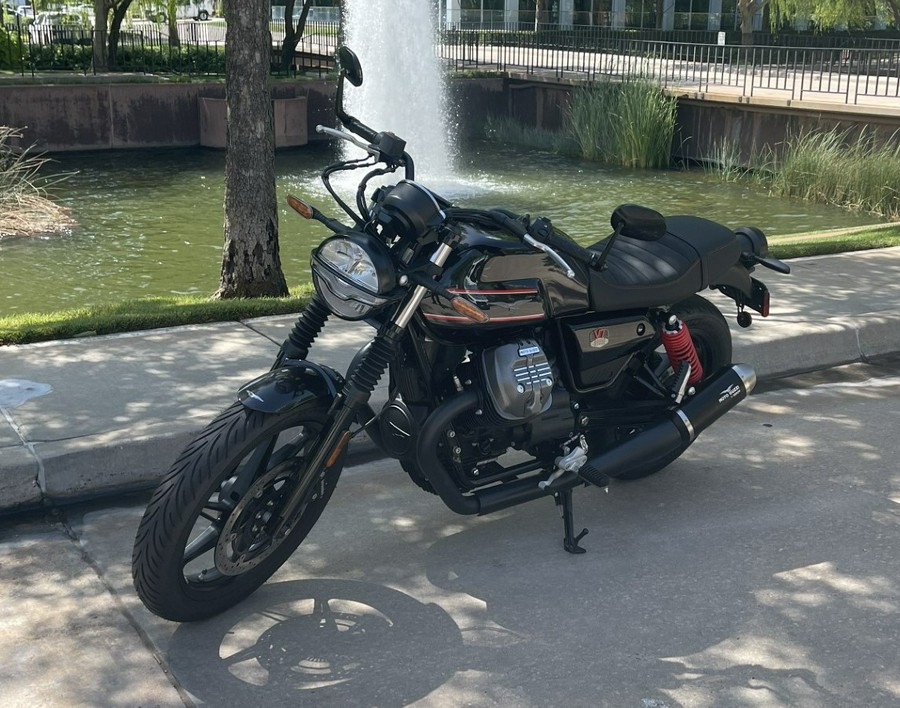 2024 Moto Guzzi V7 Special Edition