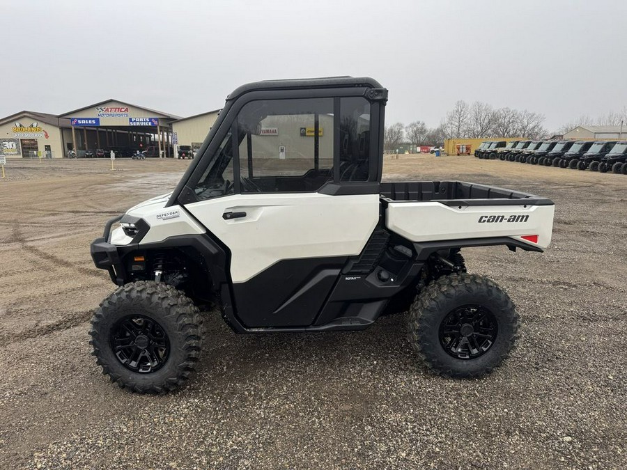 2026 Can-Am Defender Limited HD11