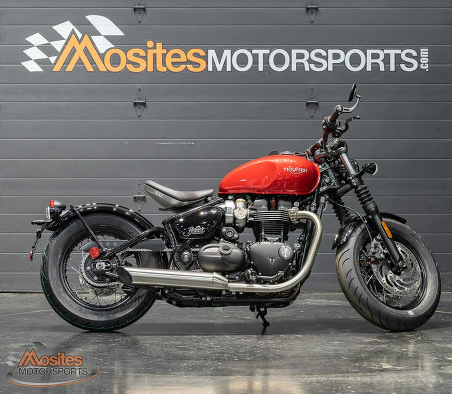 2023 Triumph Bonneville Bobber Red Hopper