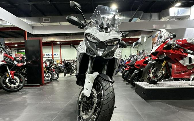 2024 Ducati Multistrada V4 S Travel & Radar Iceberg White