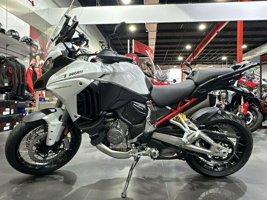 2024 Ducati Multistrada V4 S Travel & Radar Iceberg White