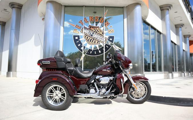 2022 Harley-Davidson Tri Glide Ultra Midnight Crimson