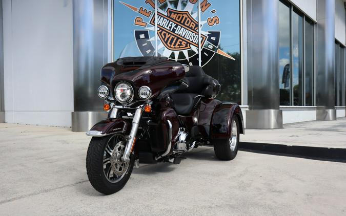 2022 Harley-Davidson Tri Glide Ultra Midnight Crimson