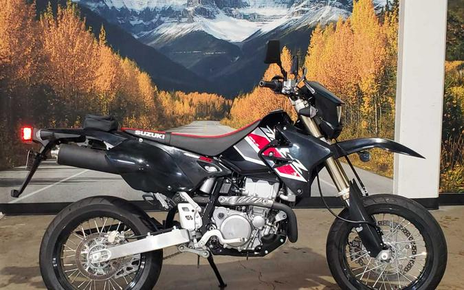 2021 Suzuki DR-Z400SM MC Commute Review Photo Gallery