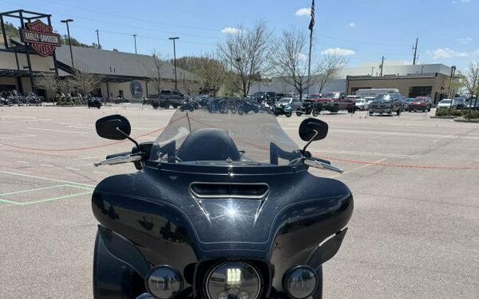 2022 Harley-Davidson® Tri Glide® Ultra