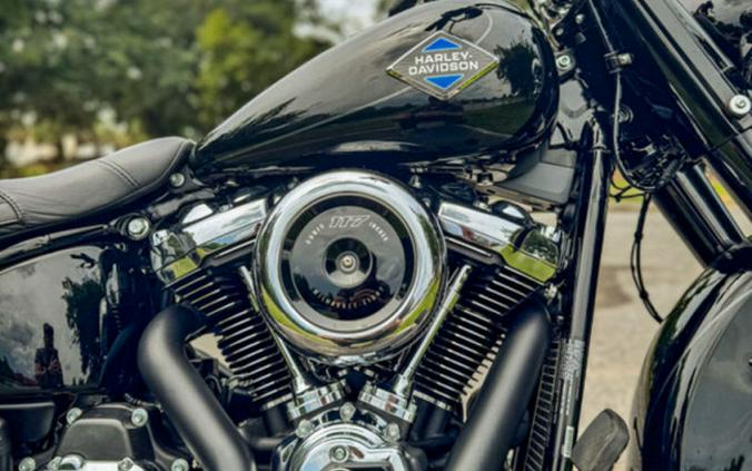 2025 Harley-Davidson Heritage Classic FLHC