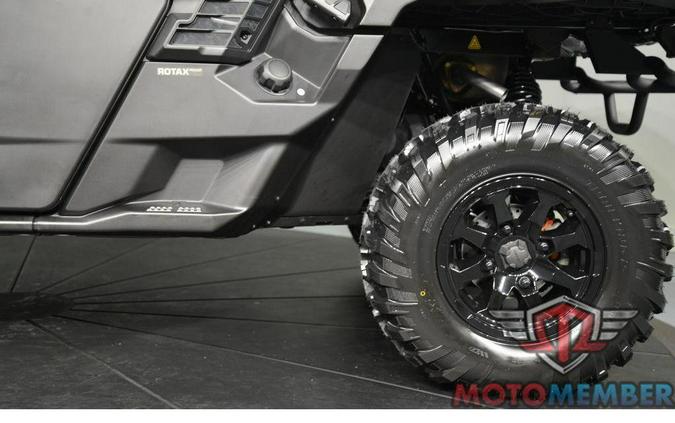 2026 Can-Am Defender MAX XT CAB HD11 With 10.25 in. Infotainment Dark Wildland Camo