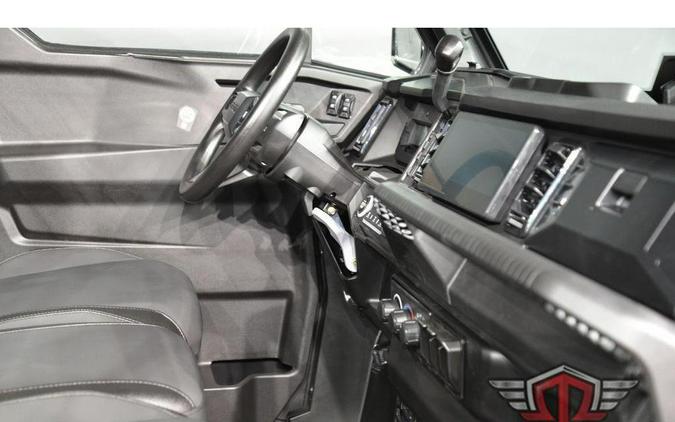 2026 Can-Am Defender MAX XT CAB HD11 With 10.25 in. Infotainment Dark Wildland Camo