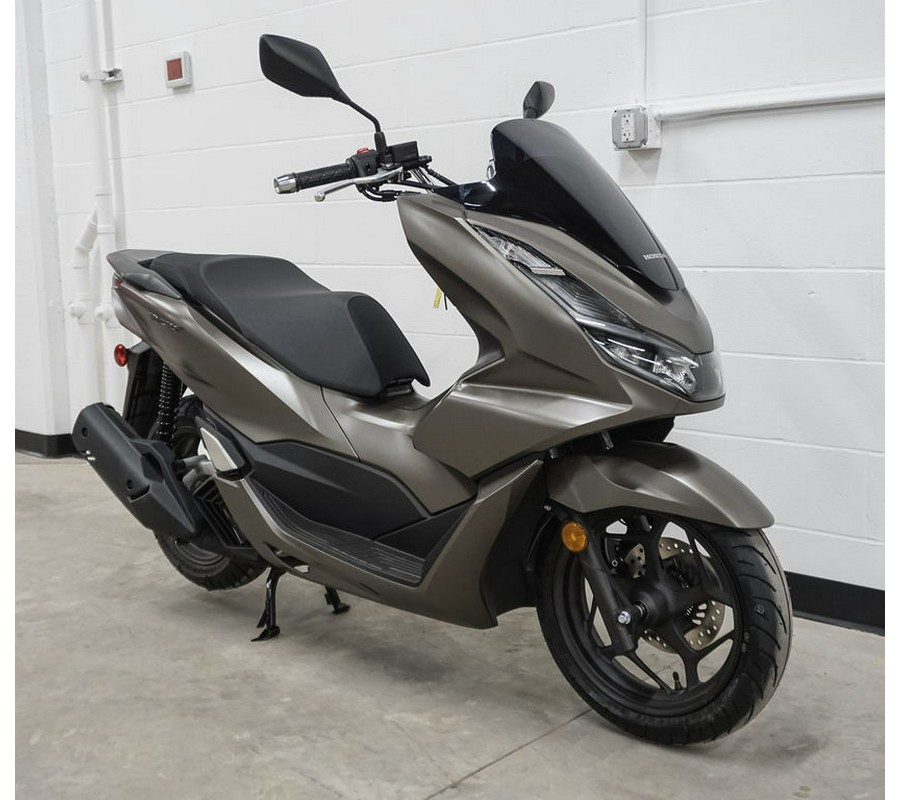 2023 Honda® PCX