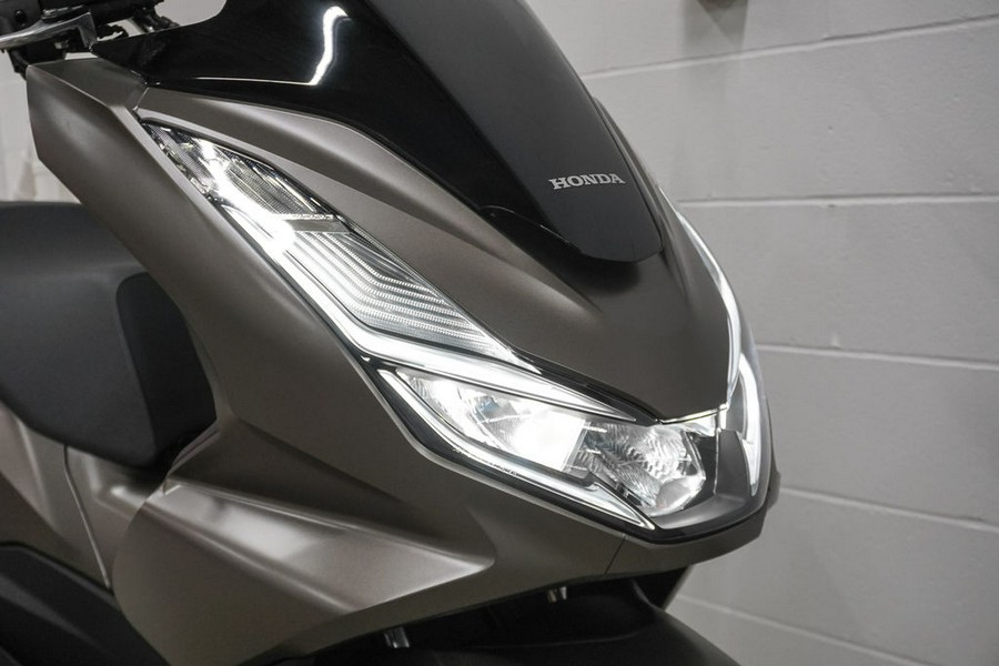 2023 Honda® PCX