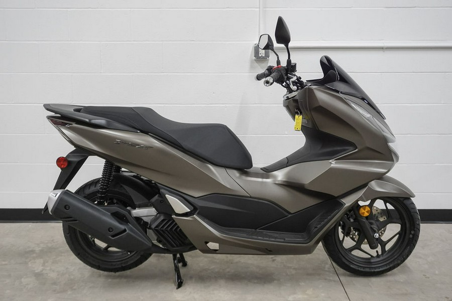 2023 Honda® PCX