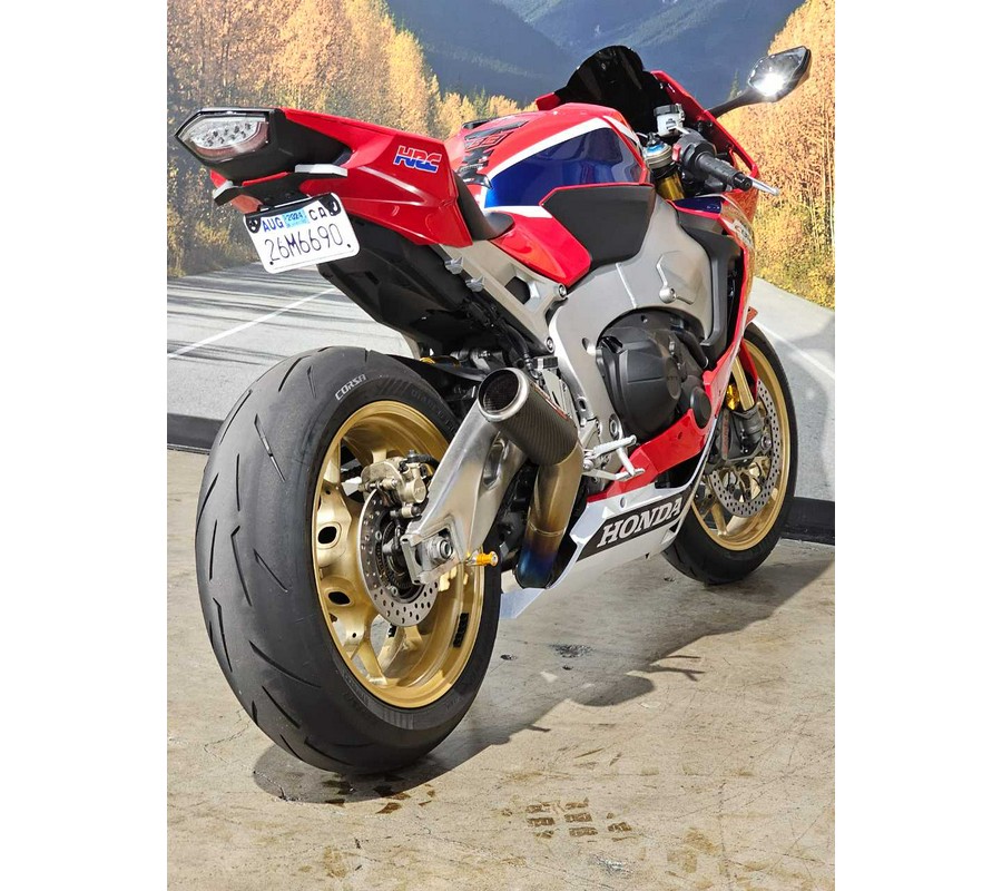 2017 HONDA CBR1000RR SP